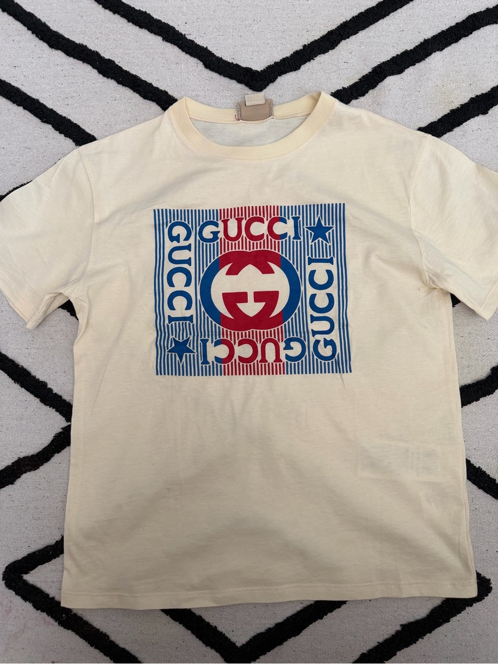 Kids Gucci Cream Crewneck Tee with Red Stitch Detail